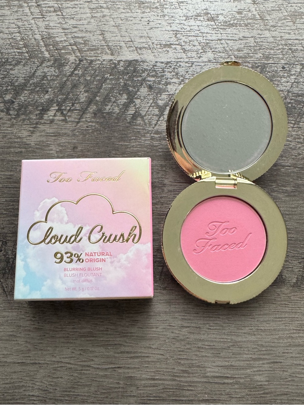 Too Faced Cloud Crush Blurring Blush - Candy Clouds (NIB)